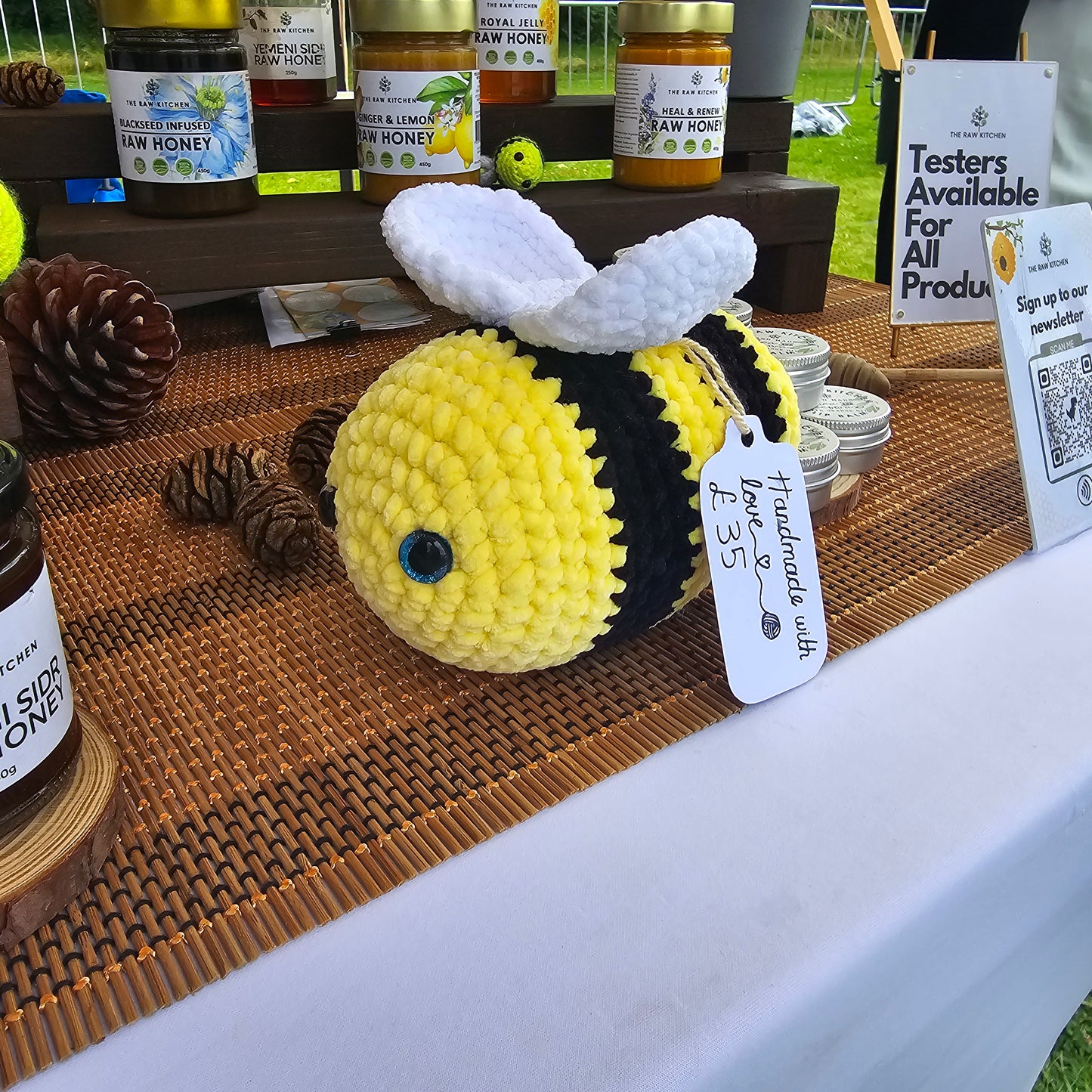 CROCHET BEE - LARGE